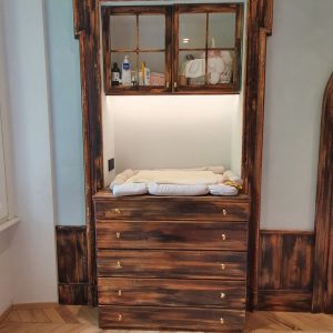 Fasciatoio Integrato in Stile Rustico