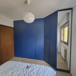 Armadio su misura blu